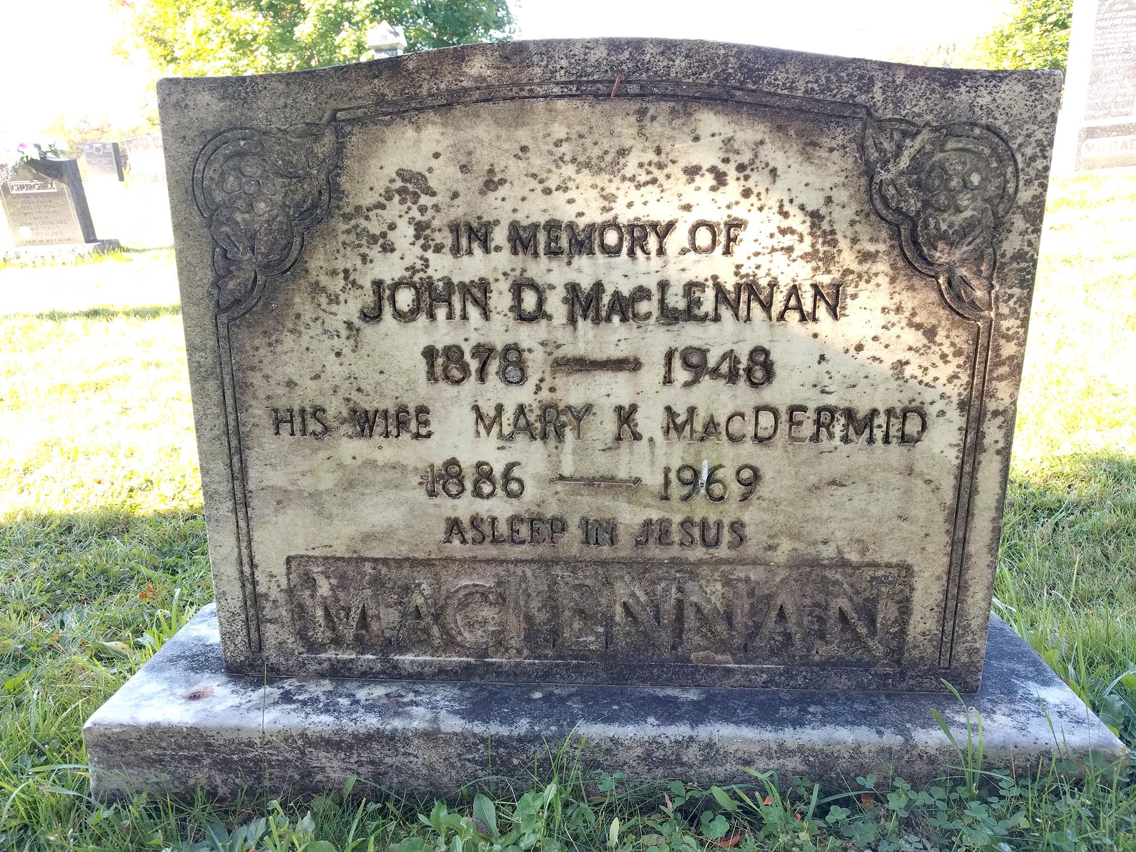 Photo of headstones/John D MacLennan 1878-1946 hdstn Middle Rvr CB